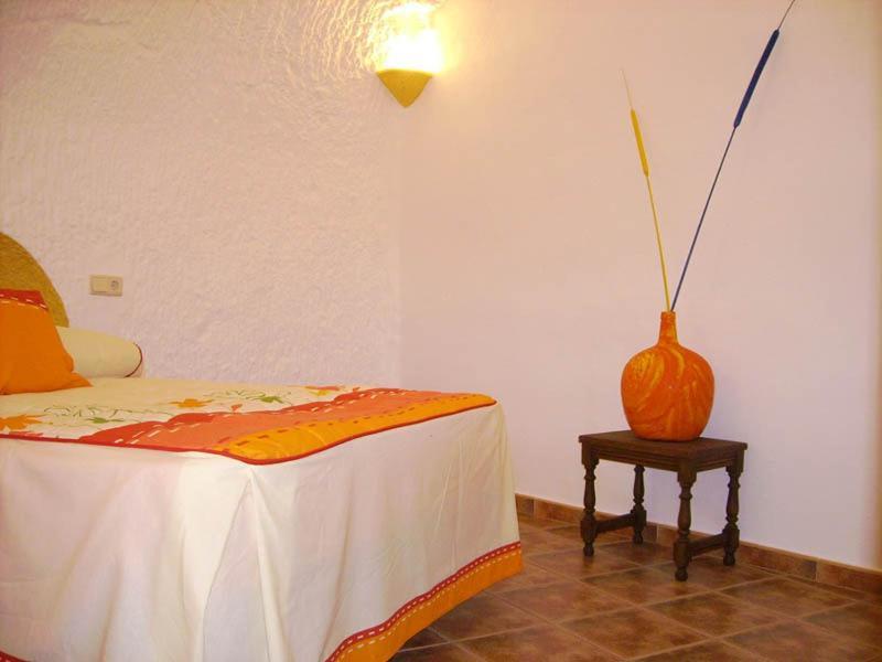 Benalúa de Guadix Cuevas La Chumberaゲストハウス エクステリア 写真