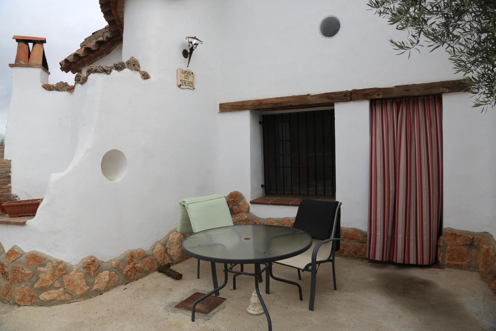 Benalúa de Guadix Cuevas La Chumberaゲストハウス エクステリア 写真