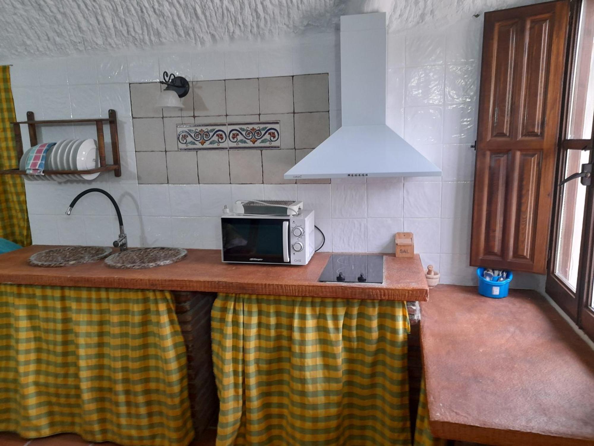 Benalúa de Guadix Cuevas La Chumberaゲストハウス エクステリア 写真