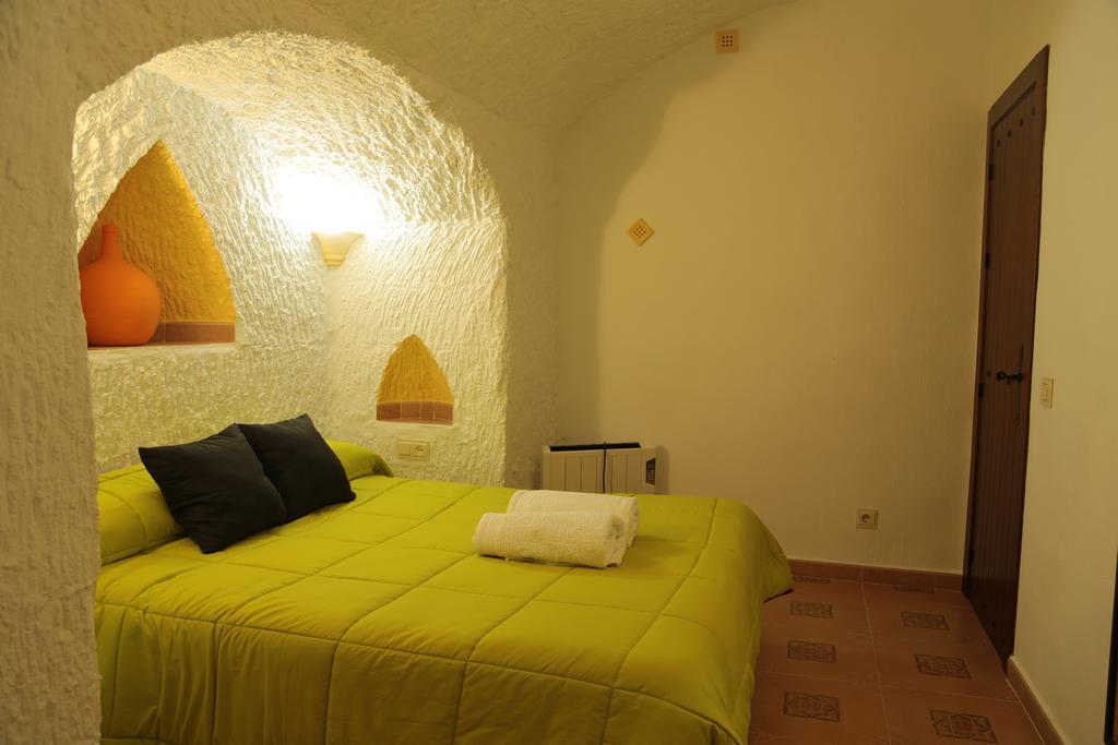 Benalúa de Guadix Cuevas La Chumberaゲストハウス エクステリア 写真