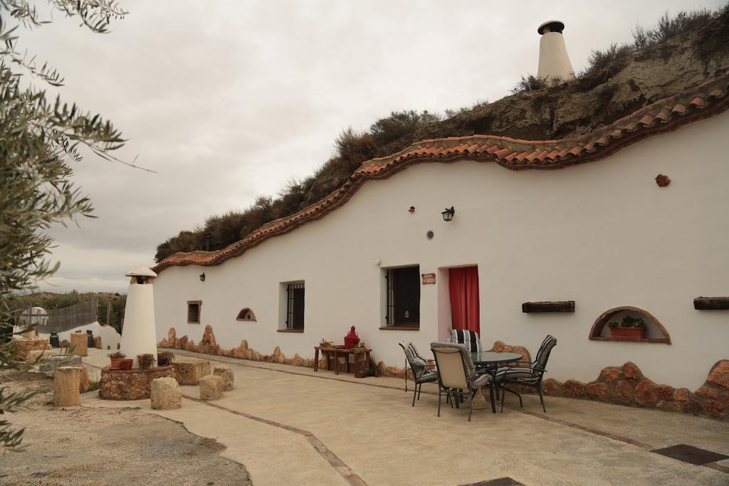 Benalúa de Guadix Cuevas La Chumberaゲストハウス エクステリア 写真