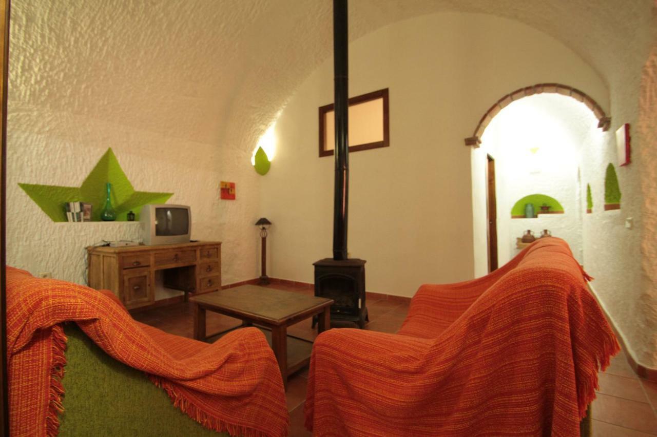Benalúa de Guadix Cuevas La Chumberaゲストハウス エクステリア 写真